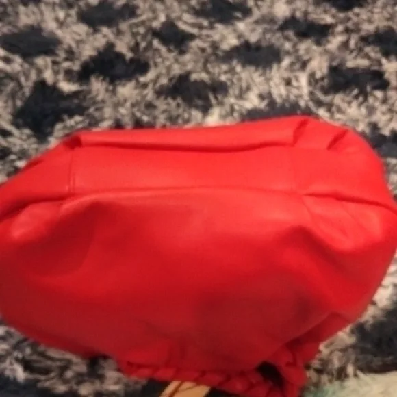 NWT Braided Handle Handbag/Crossbody Purse in Red - Picture 5 of 9